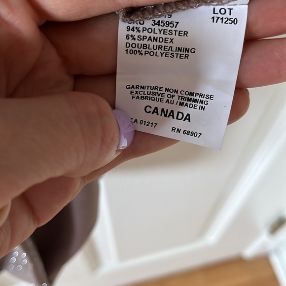 Le Chateau Sparkle Dress - Fitted XXS - Picture 4 of 4